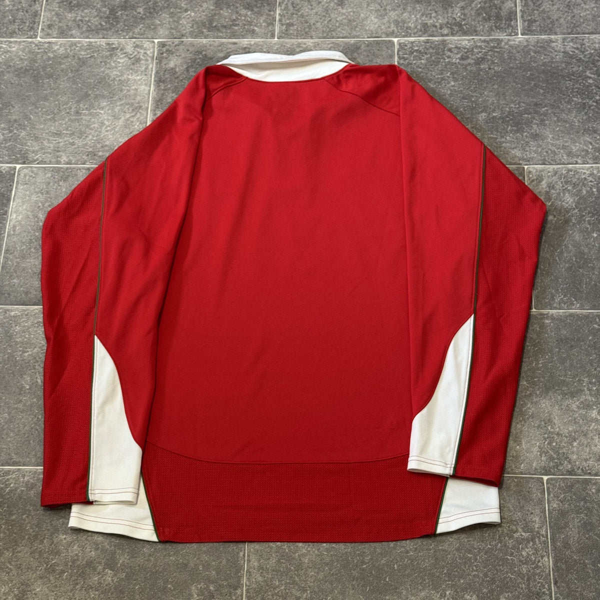 Wales Home Rugby Jersey Long Sleeve Under Armour 2008/09 Size XL Extra Large