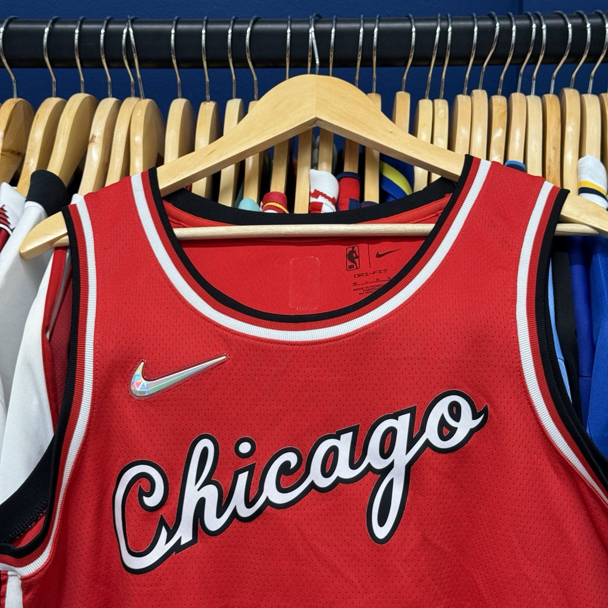 Nike ICON NBA Chicago Bulls City Edition Zach Lavine Jersey Large Adults