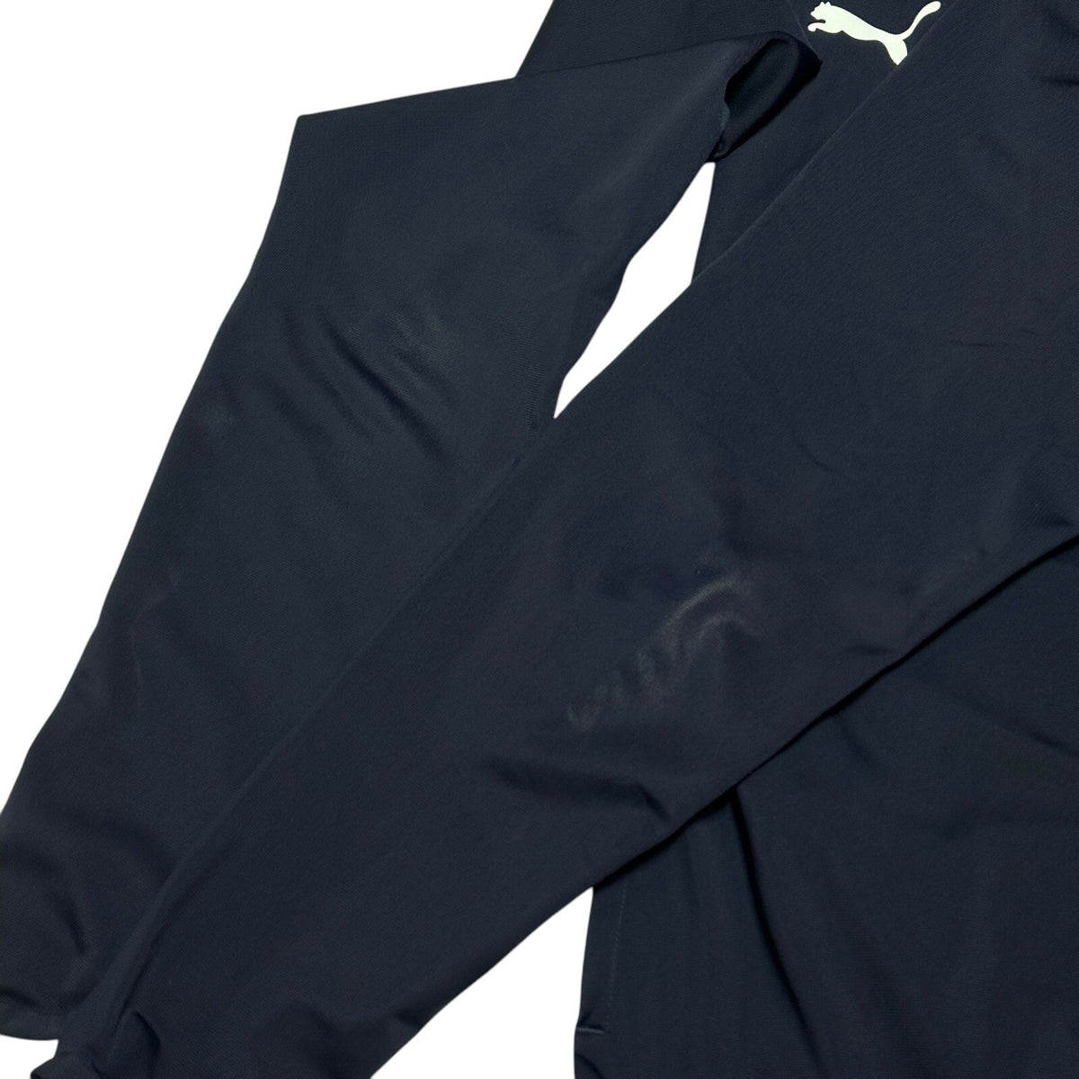 PUMA READING TRAINING JACKET - 1/4 ZIP MENS SIZE MEDIUM