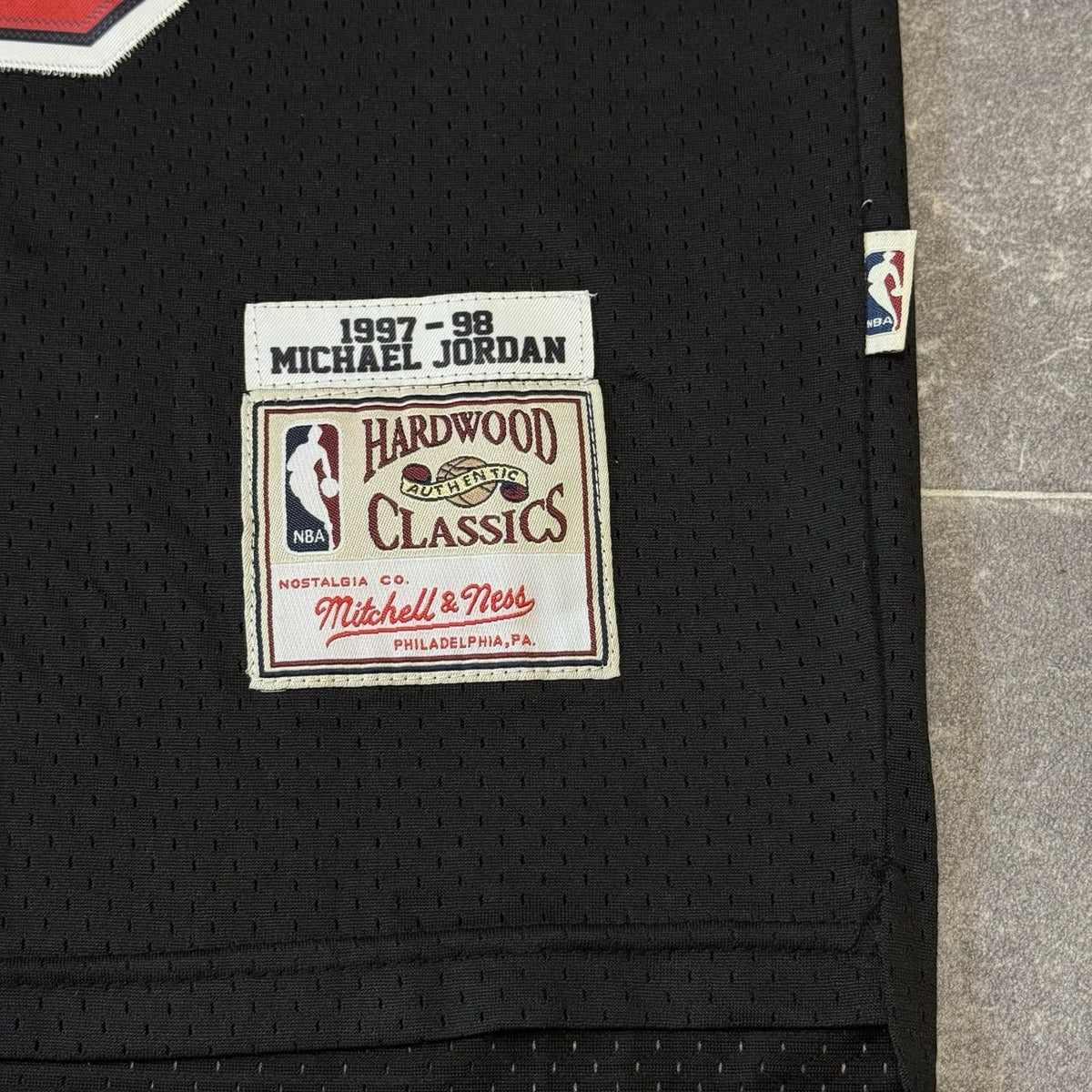 Jordan 23 Chicago Bulls Mitchell Ness 90s NBA Basketball Jersey Retro Small