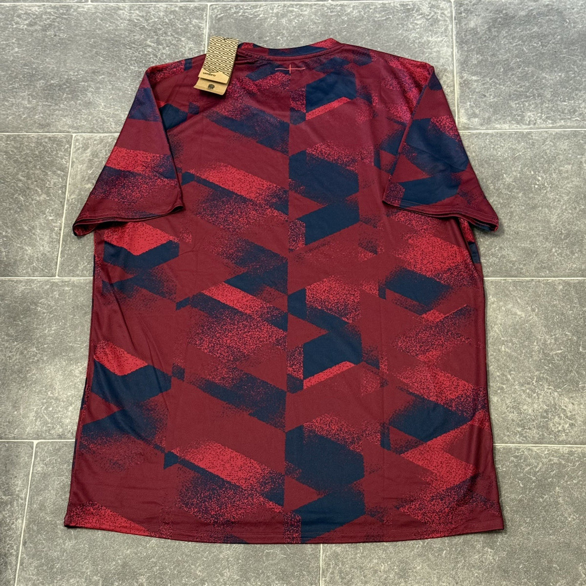 NEW England Rugby Shirt XXL Warm Up Jersey Umbro Pro O2 Red Adults Mens 2XL