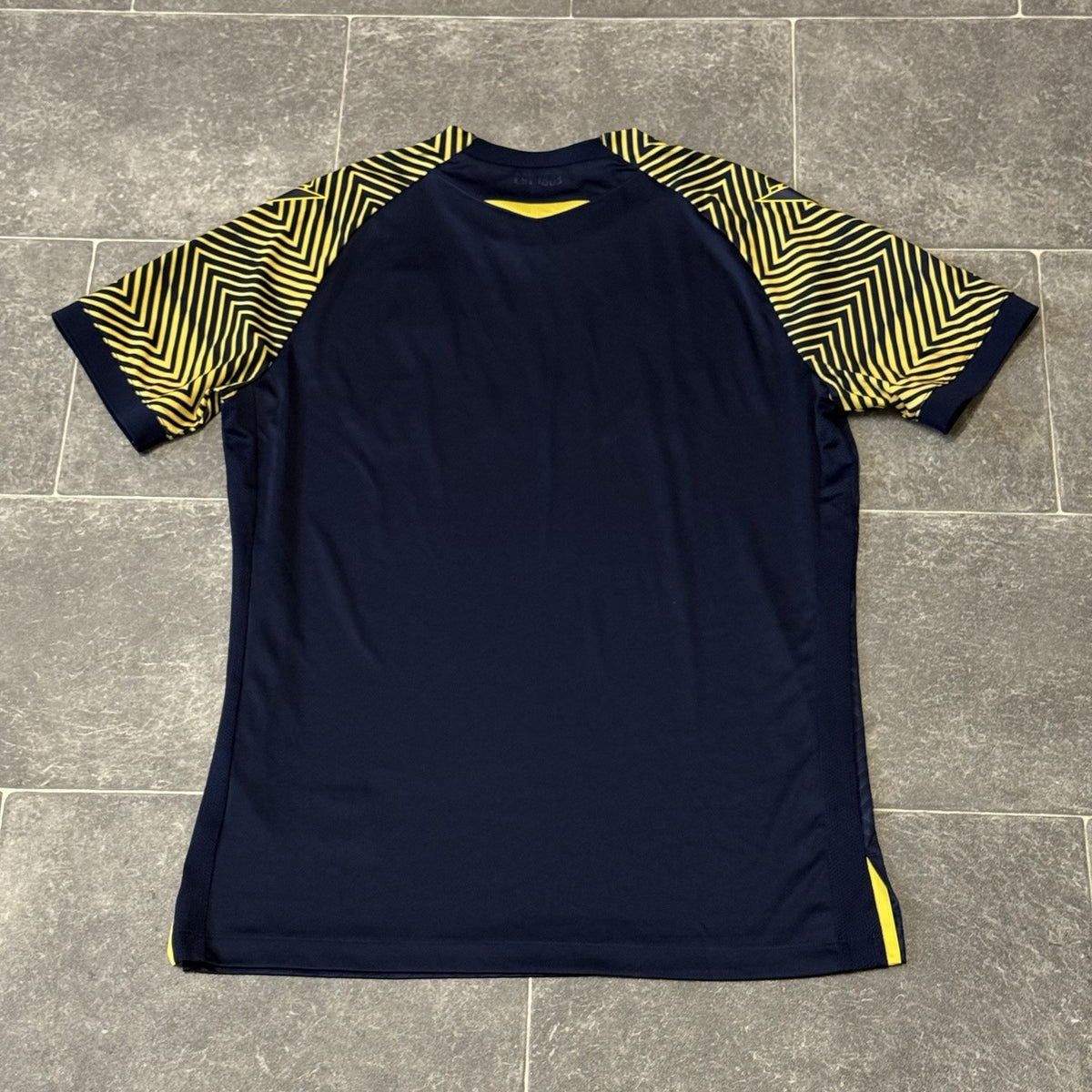 Stoke City Football Shirt Jersey 2020/21 Away Large Adults