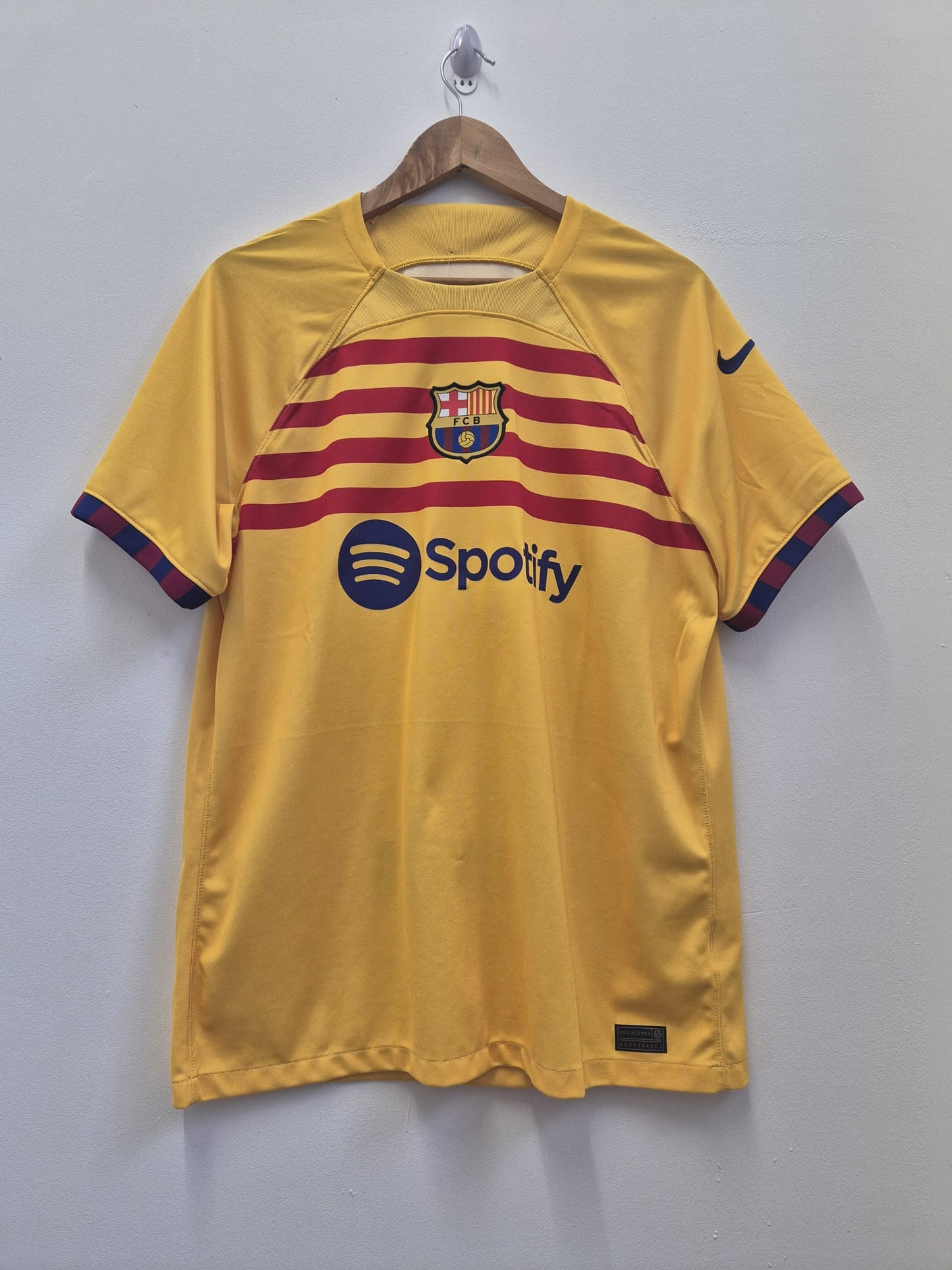 Barcelona 2022/23 Forth Shirt Large