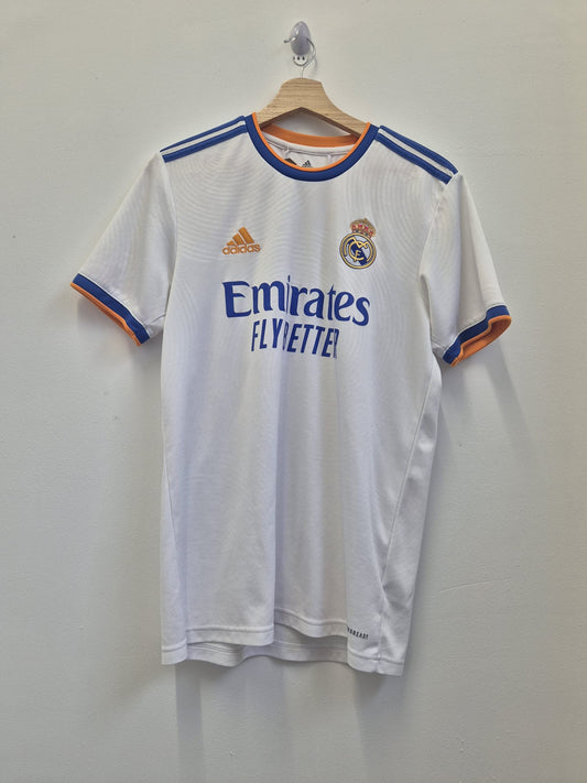Real Madrid 2021/22 Home Medium