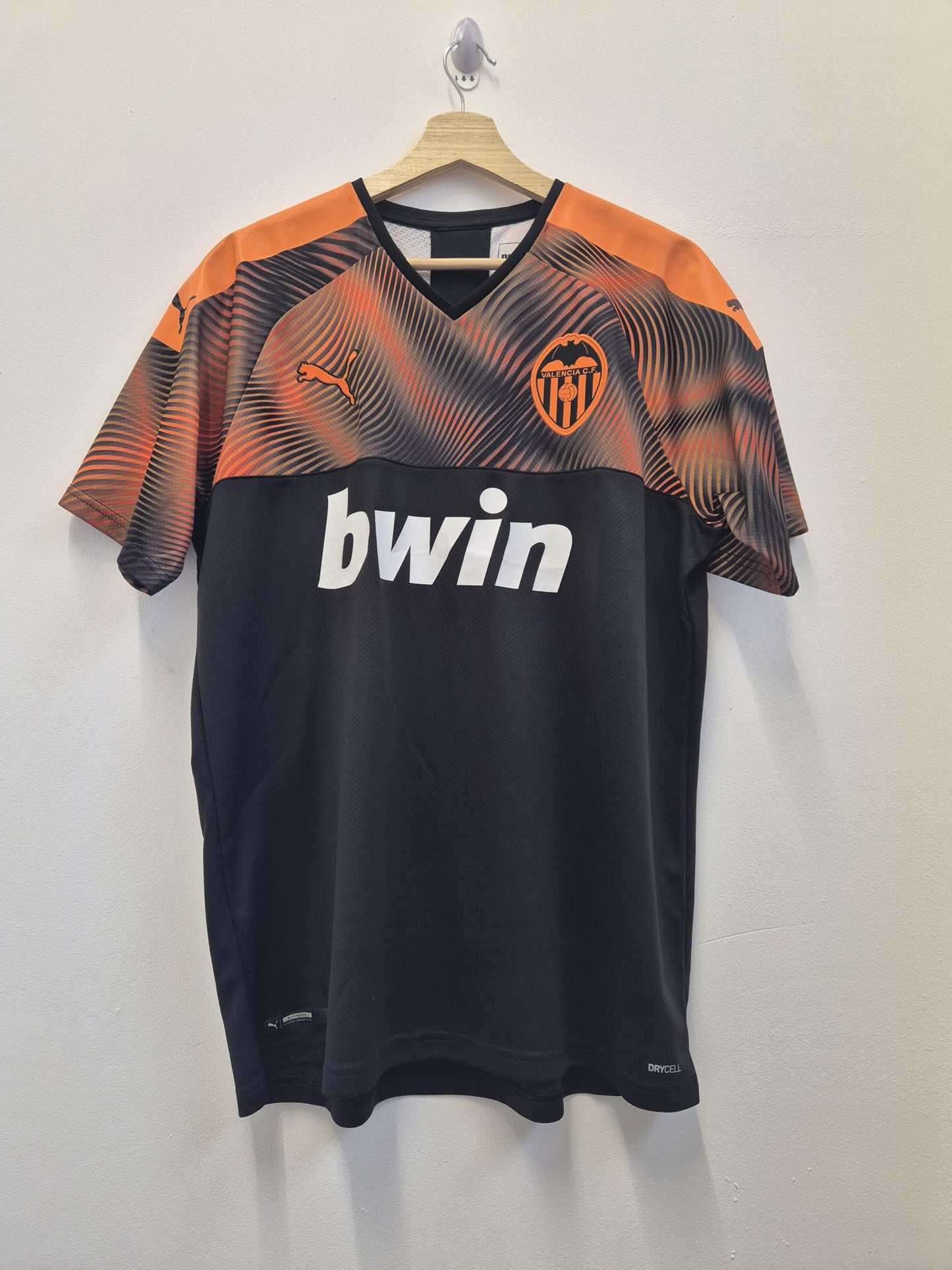 Valencia 2019/20 Away Shirt Large