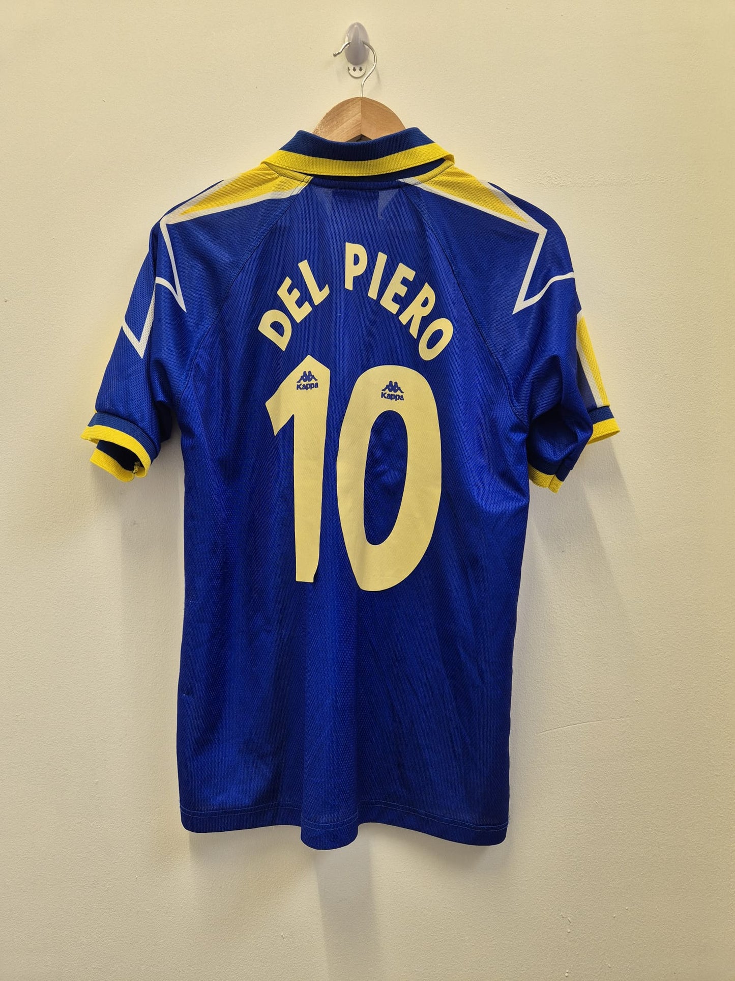 Juventus 1995/96 'Del Piero' Away Shirt Medium