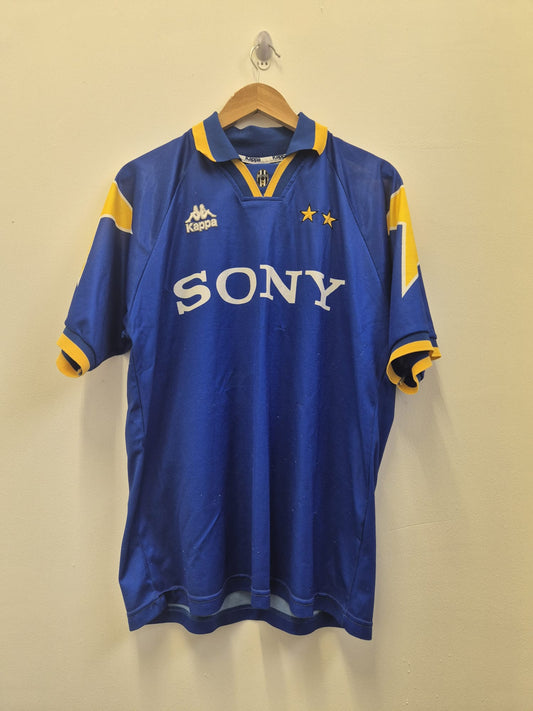 Juventus 1995/96 Away Shirt XL