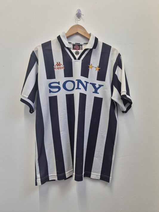Juventus 1995/96 Home Shirt Large
