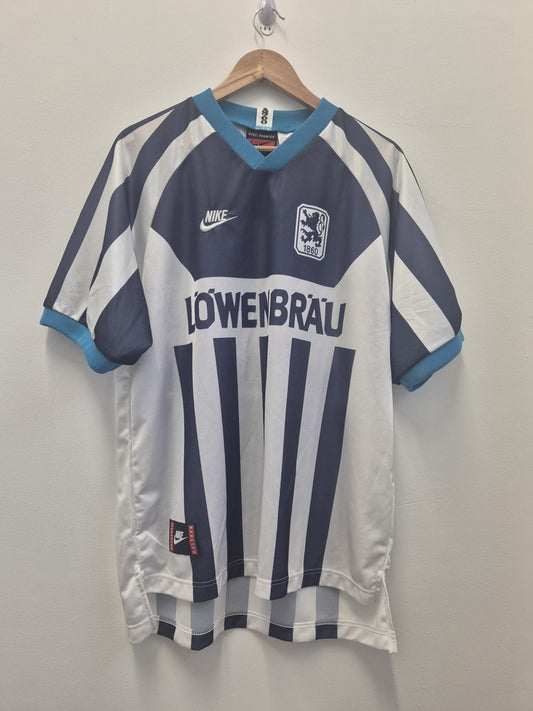 1860 Munich 1994/96 'Nowak 10' Away Shirt Large