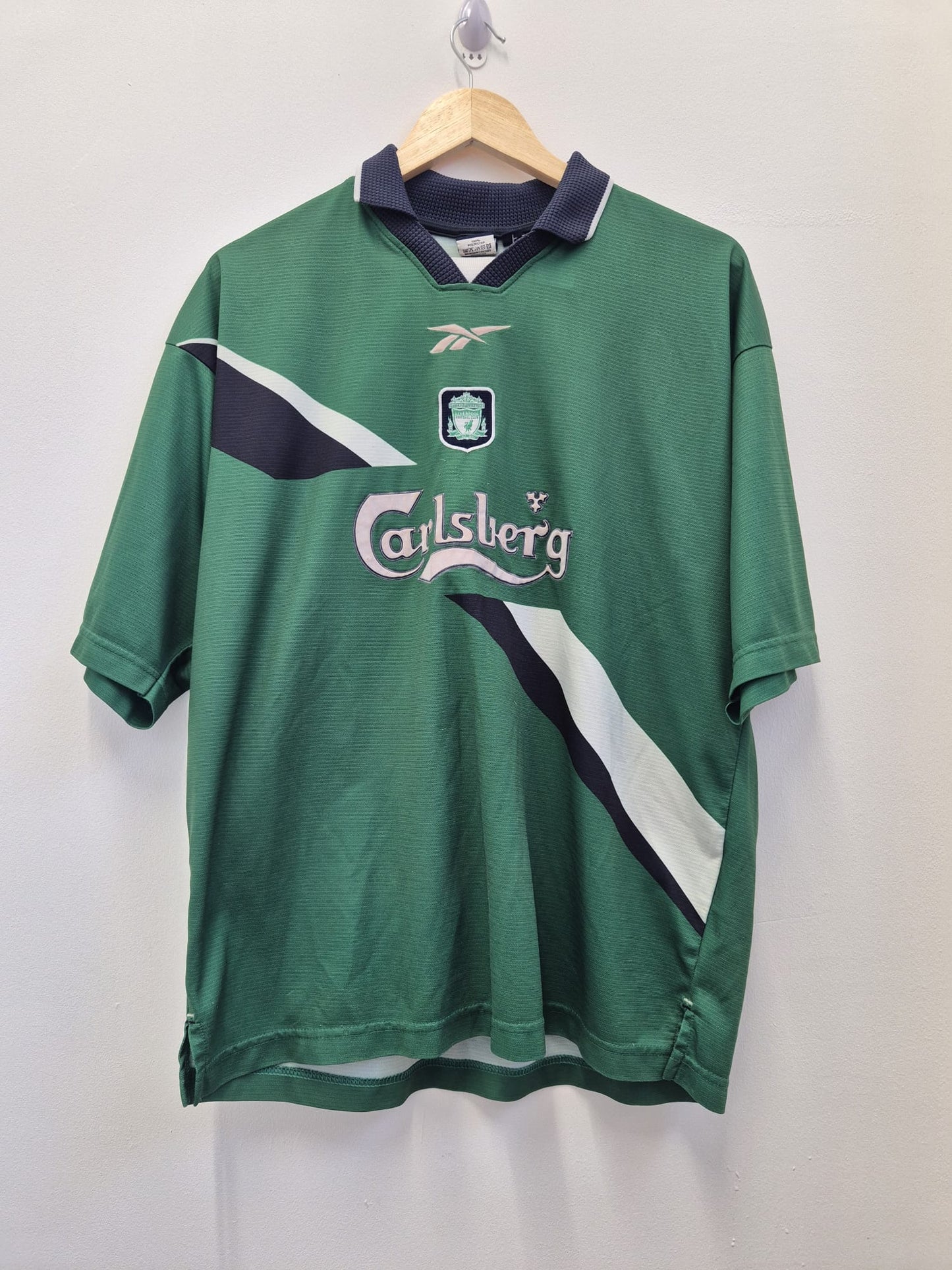Liverpool 1999/00 Away Shirt Large