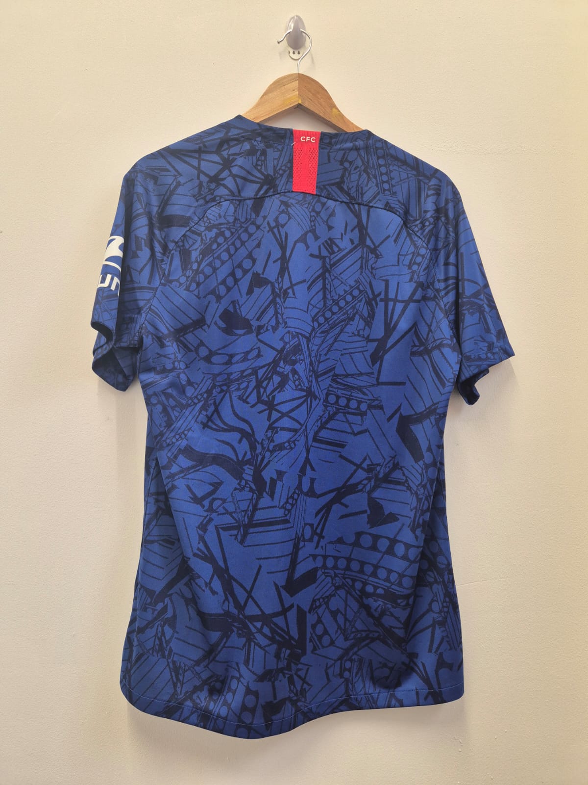 Chelsea 2019/20  Home Shirt Large