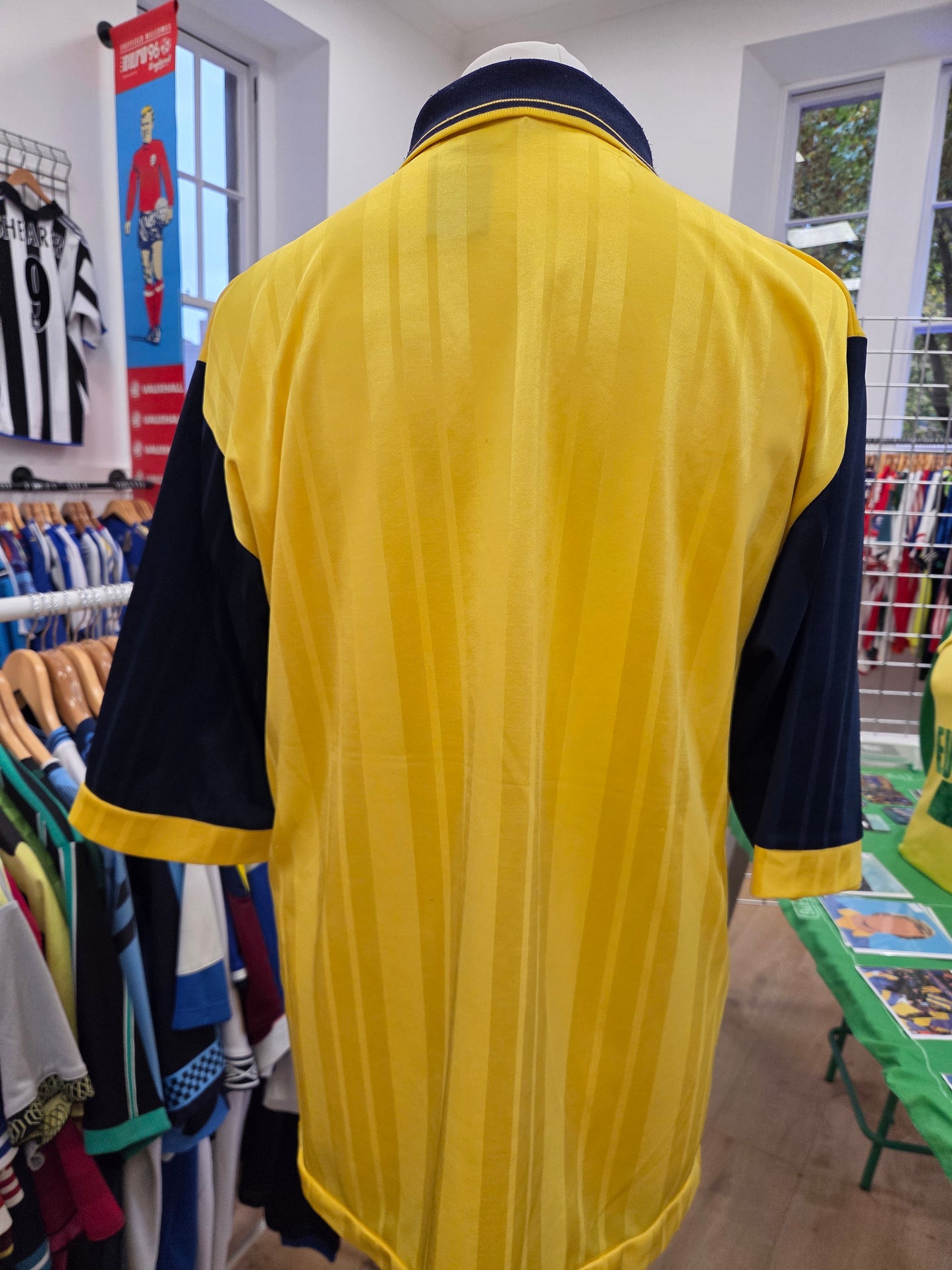 Shrewsbury Town 1997/98 Away Shirt Large