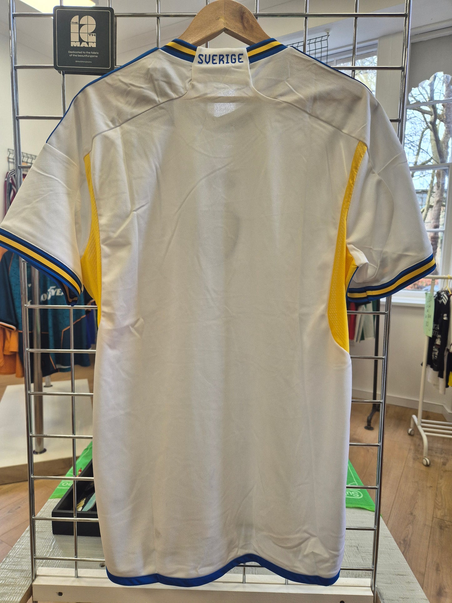 Sweden 2022/23 Away Shirt XL