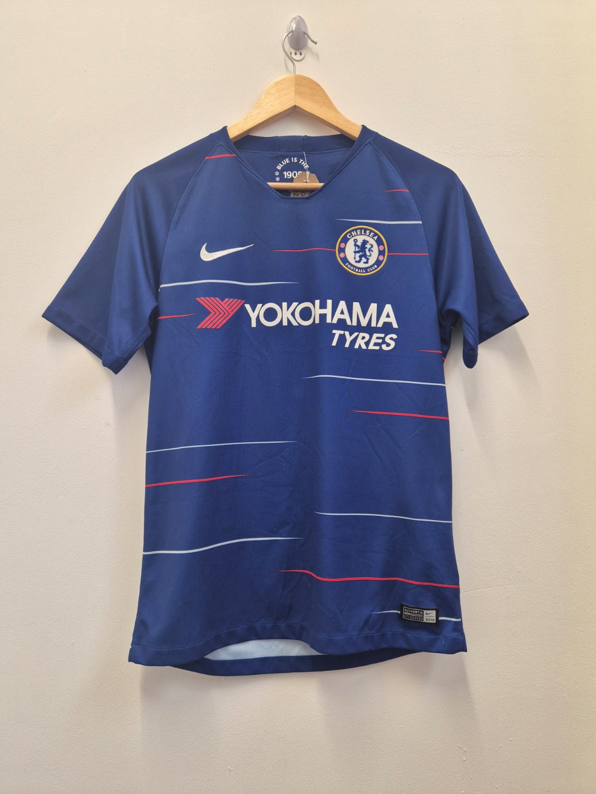 Chelsea 2018/19 'Hazard' Home Shirt Small
