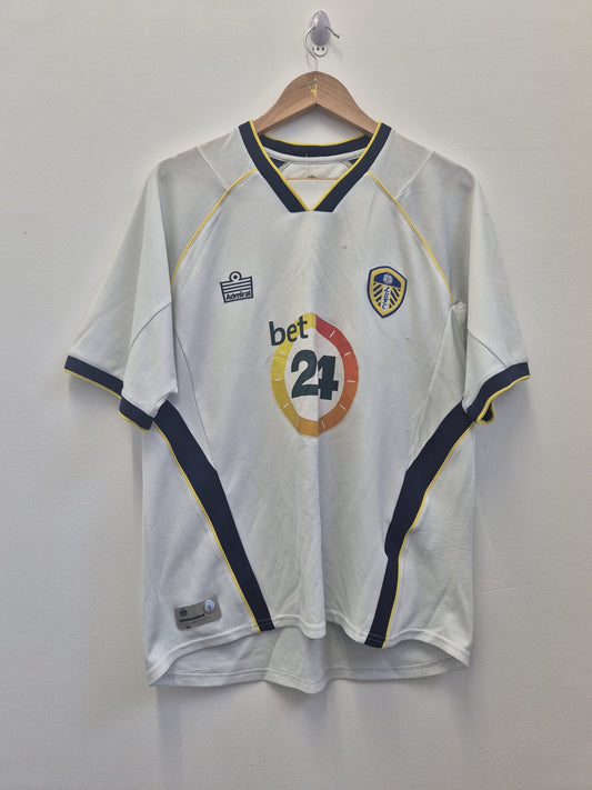 Leeds 2006/07 Home Shirt Medium