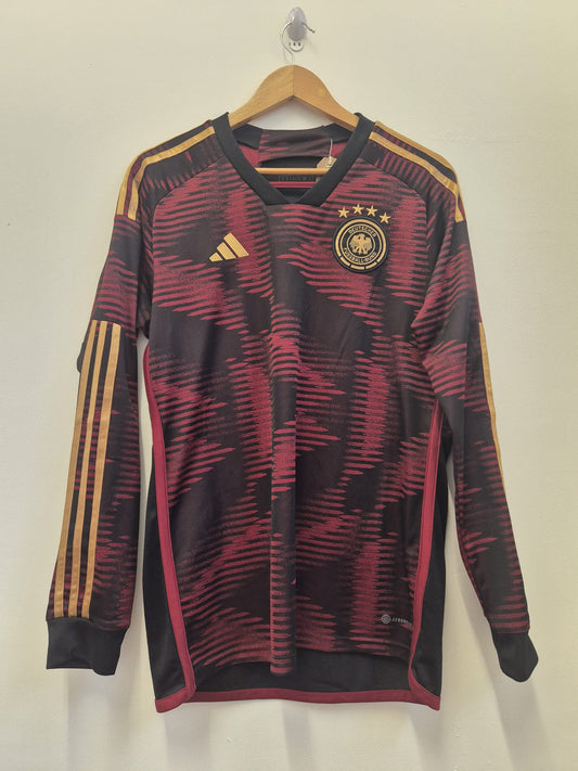 Germany 2022 Away Shirt Medium