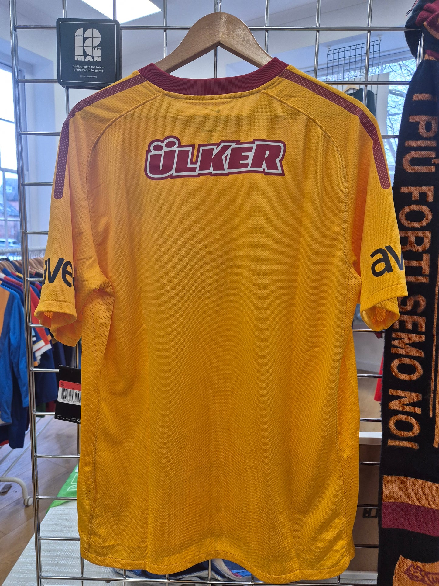 Galatasaray 2011/12 Third Shirt Large