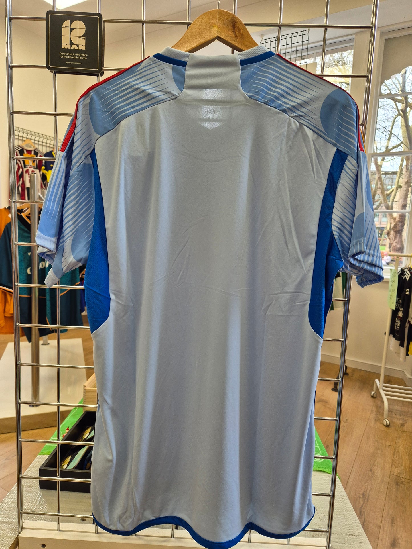 Spain 2022 Away Shirt XL