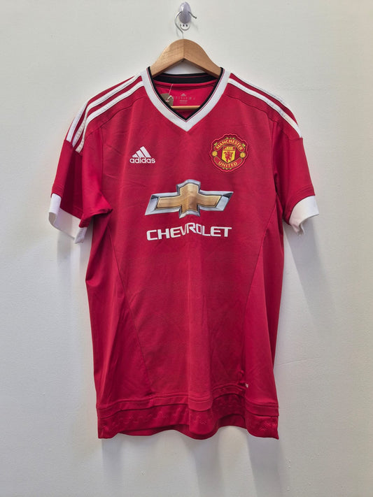 Manchester United 2015/16  Home Shirt Medium