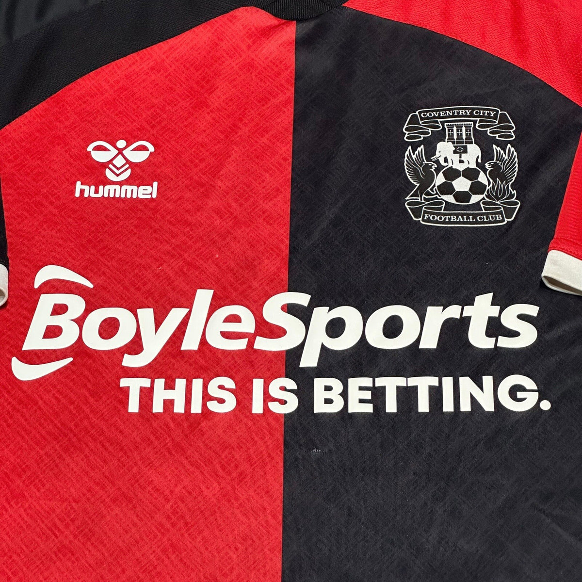 COVENTRY CITY 2020/2021 AWAY FOOTBALL SHIRT JERSEY SIZE SMALL HUMMEL