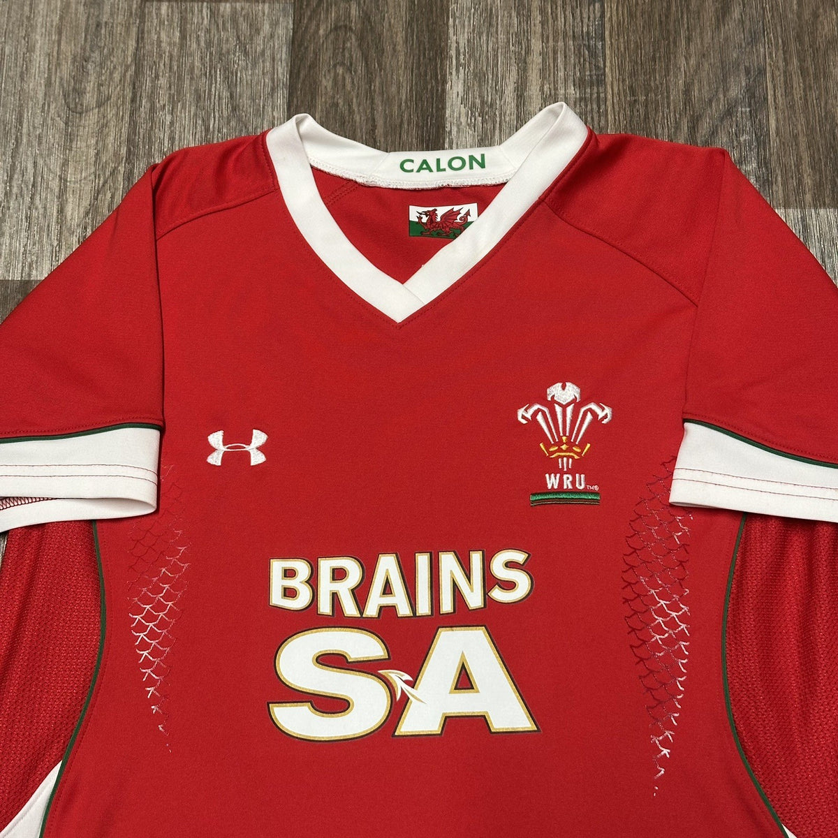 Wales 2009/10 Home Rugby Shirt Jersey Large Womans Under Armour WRU