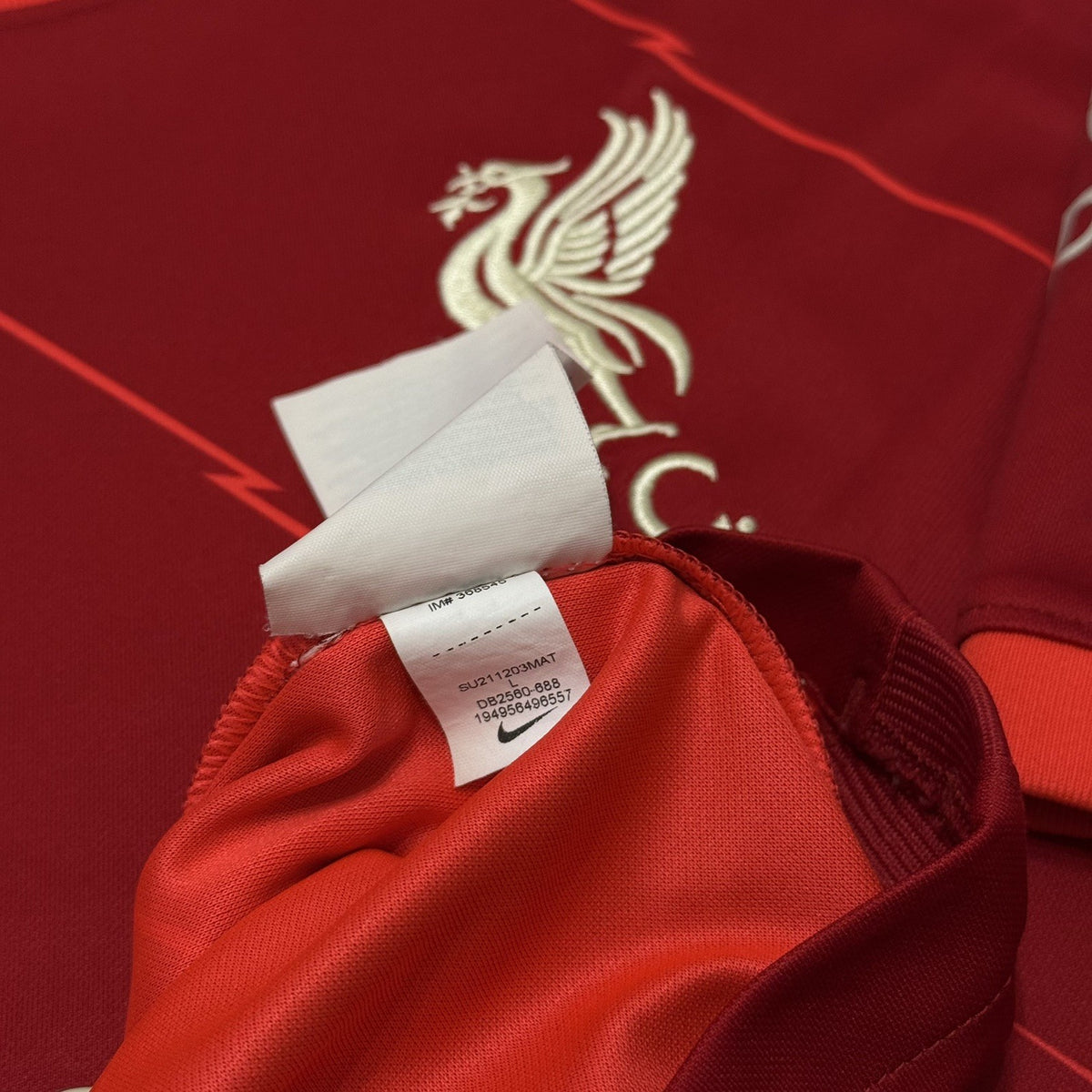 Genuine Nike Liverpool 2021/22 Home Football Shirt Large Mens DB2560-688