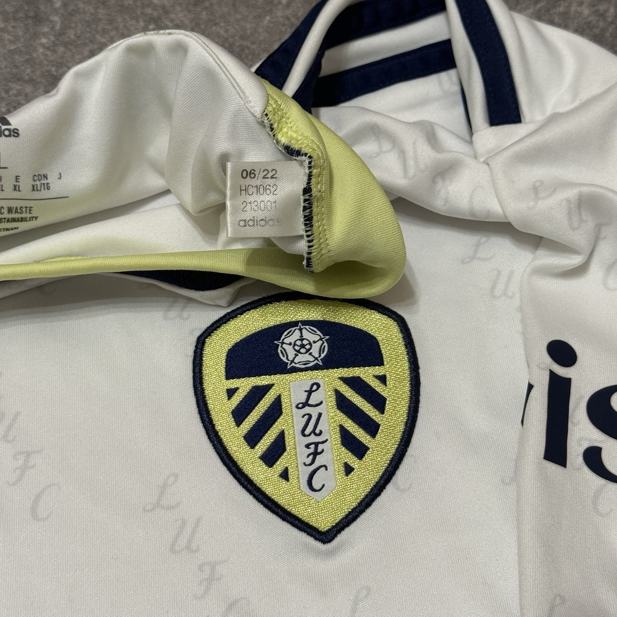 Adidas Leeds United Home Shirt Men’s XL 2022/2023 Football Jersey LUFC White