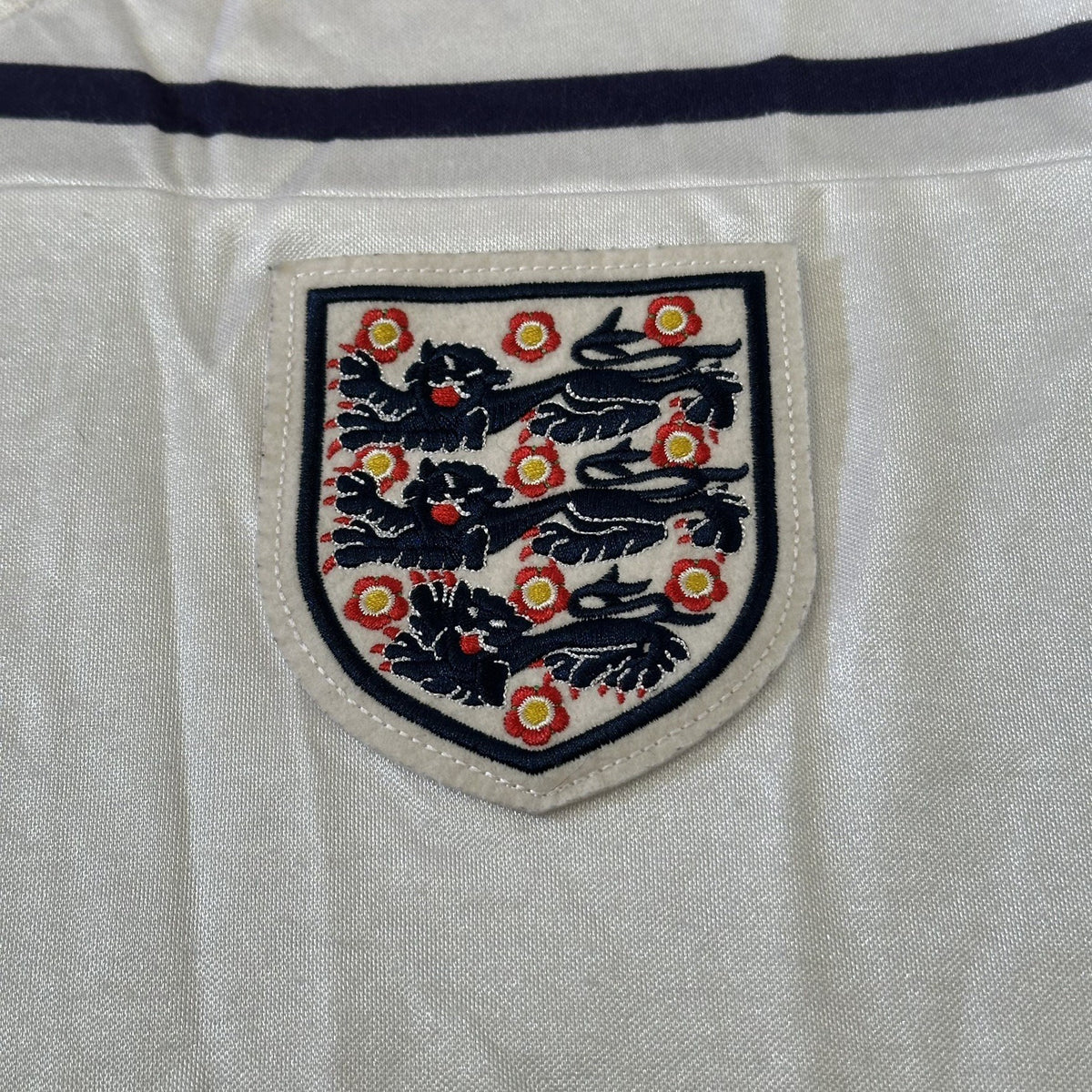 England Retro Football Shirt Size S Adults