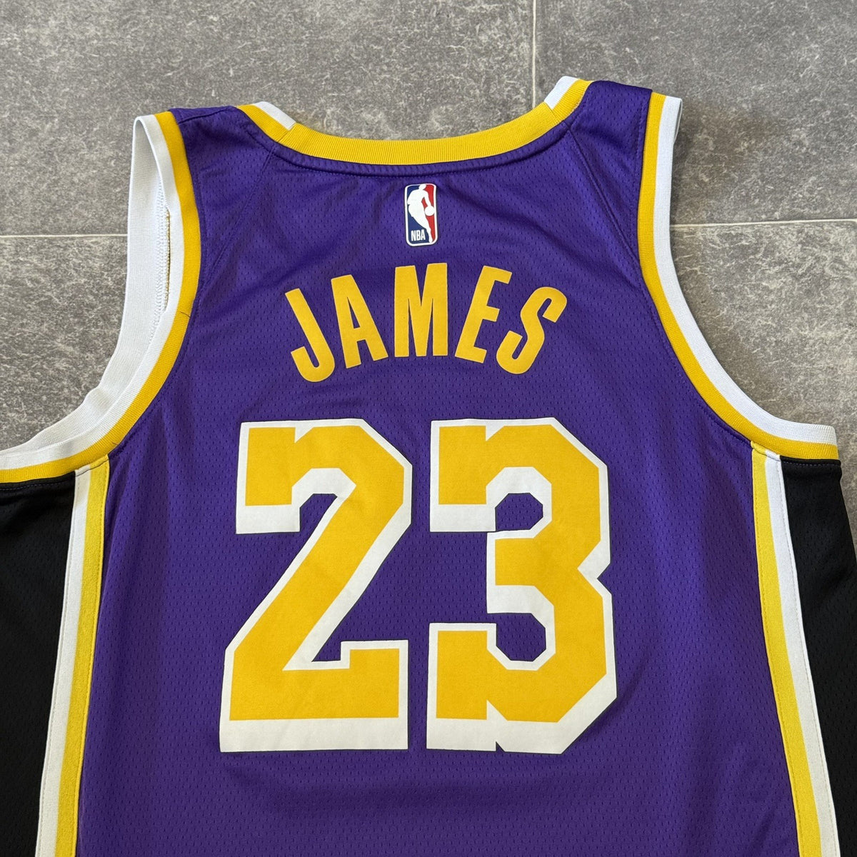 Lebron James Los Angeles Lakers Nike NBA Jersey Size Large 48 Adults