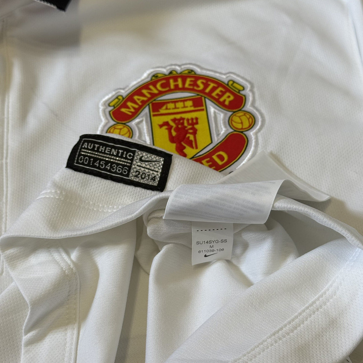 Manchester United Longsleeve Away Football Shirt 2014/15 Adults Medium Nike