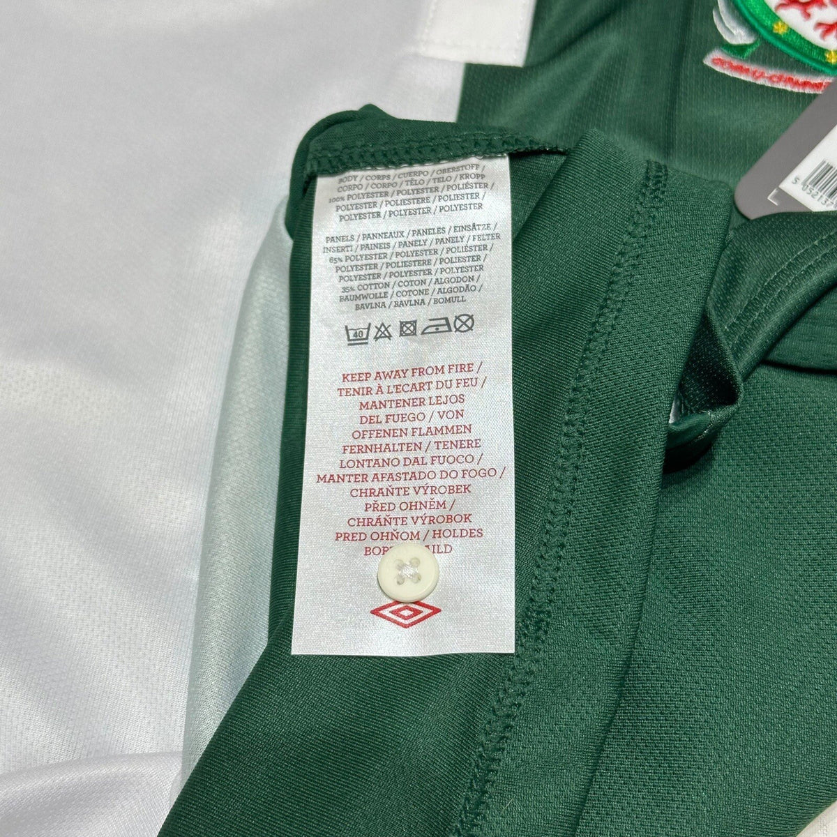 Wales Away Football Shirt 2012/2013 Authentic NEW Size UK 14 Woman’s US 10