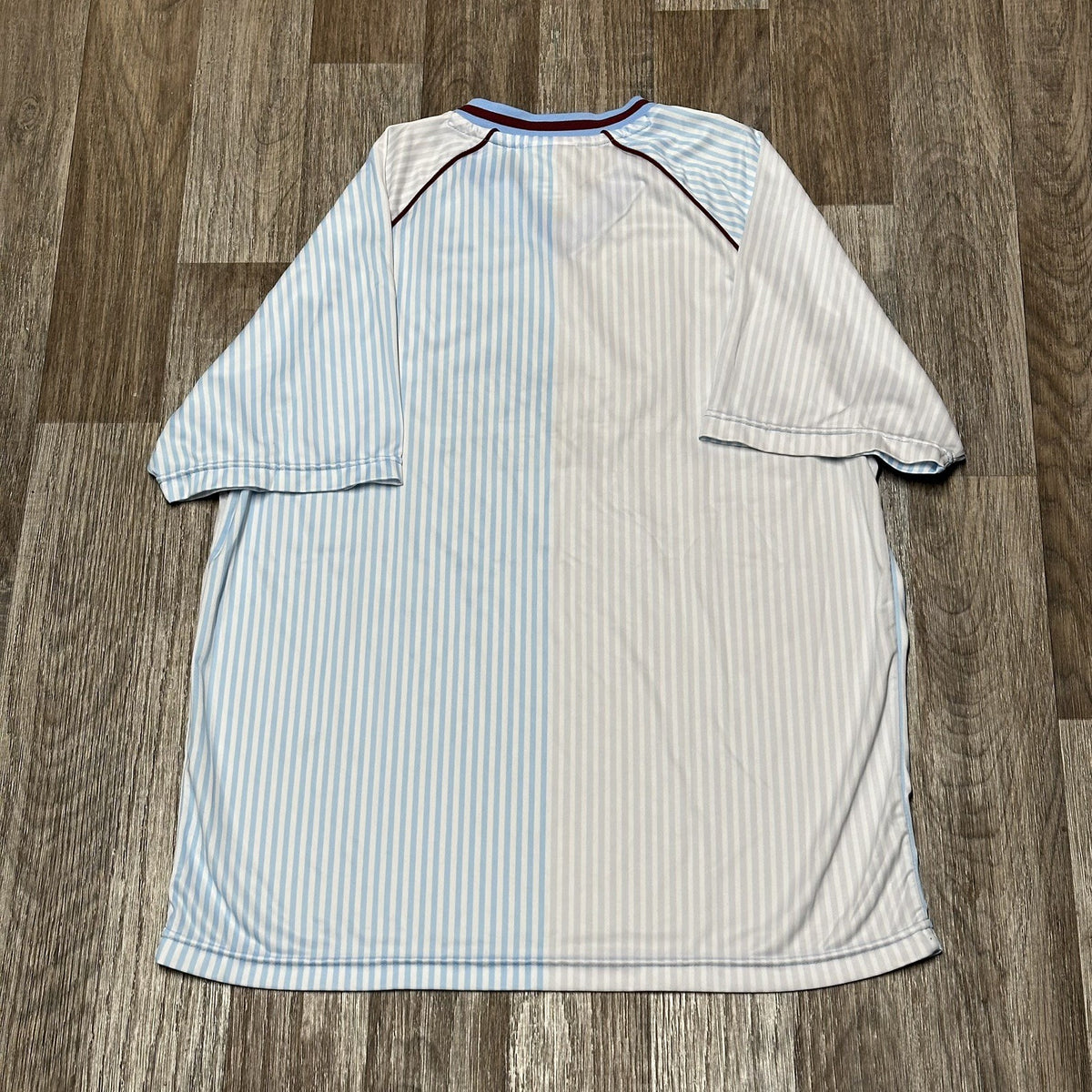 Aston Villa Away Shirt 1987-89 Large Score Draw