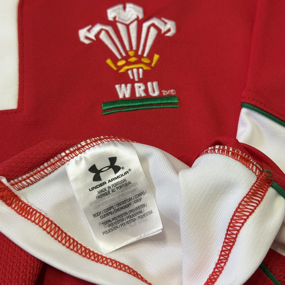 Wales Rugby Home Shirt 2009/10 Large Official Rare Brains