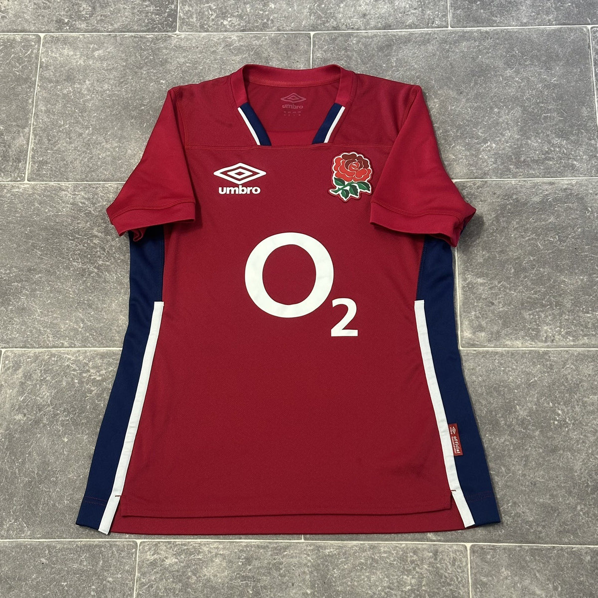 England Rugby Shirt Woman’s 12 UK 8 US Red Alternate Pro Umbro Training 2021/22