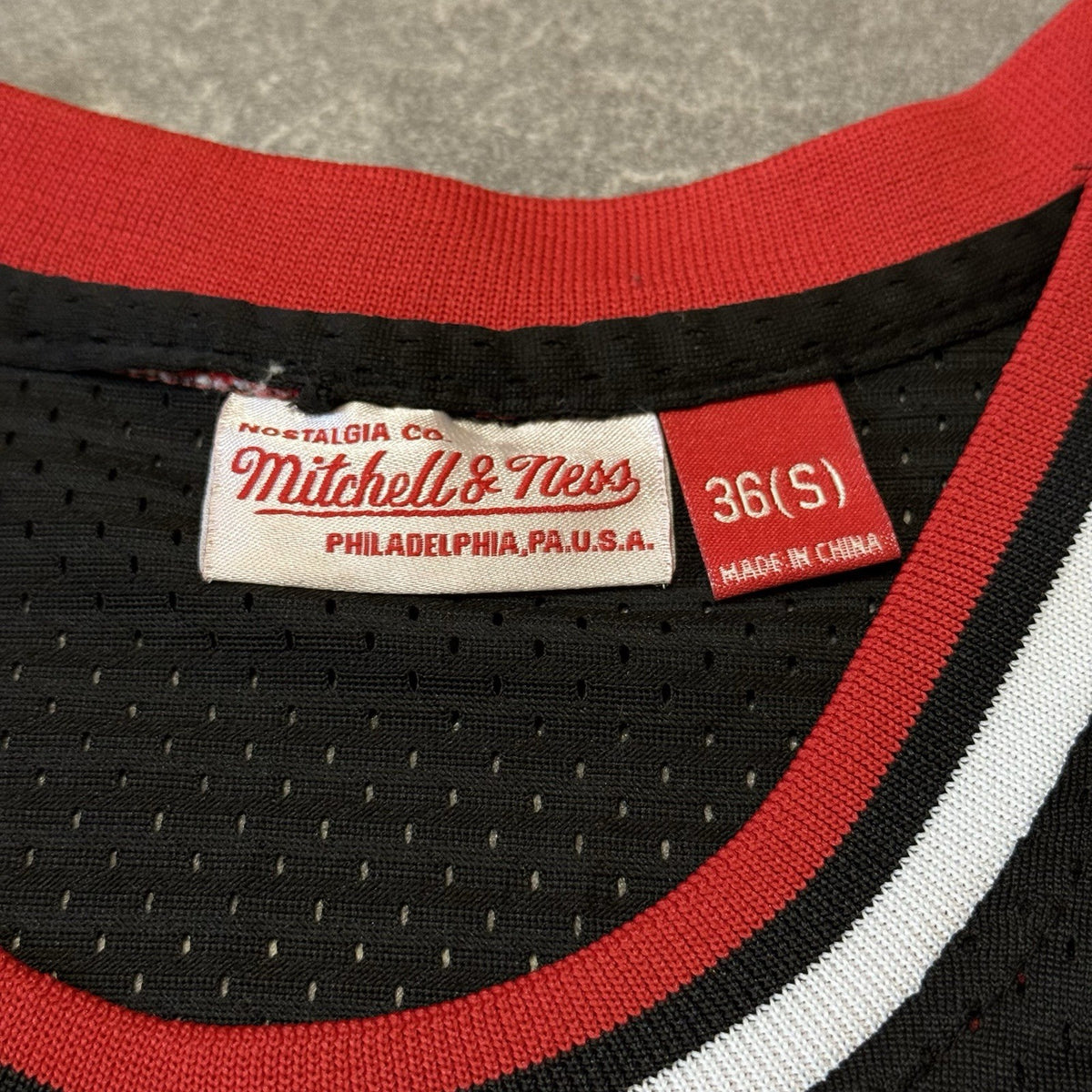 Jordan 23 Chicago Bulls Mitchell Ness 90s NBA Basketball Jersey Retro Small