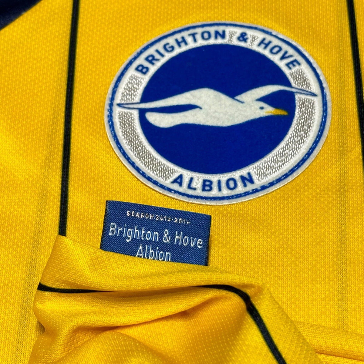 Brighton & Hove Albion 2011/2013 AWAY Football Shirt Errea Size Small