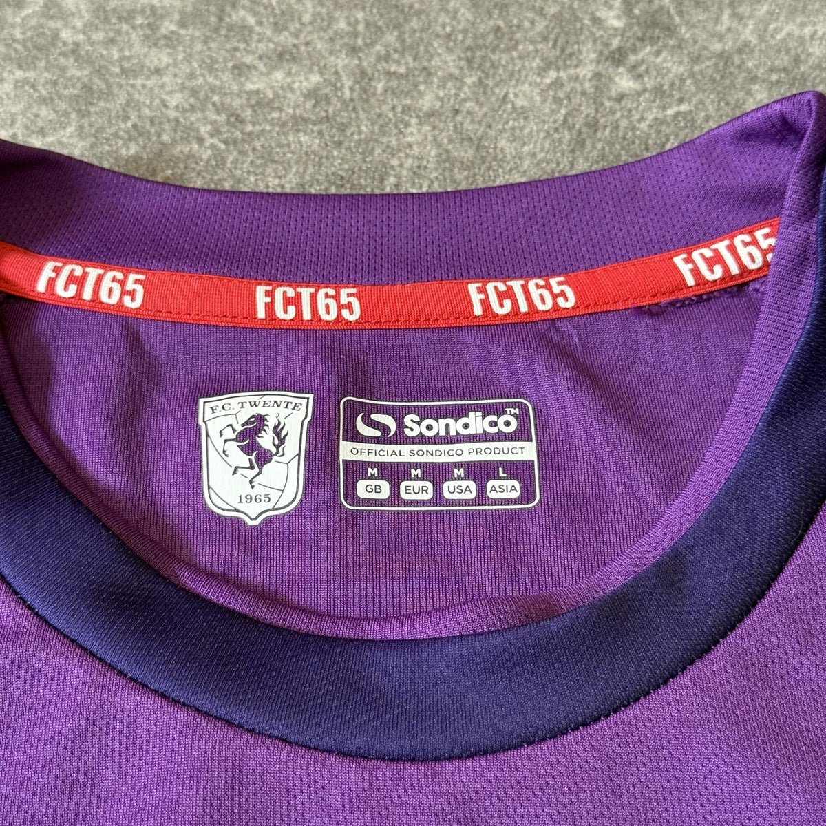 FC TWENTE HOLLAND 2016/2017 GOALKEEPER FOOTBALL SHIRT SIZE MEDIUM ADULT SONDICO