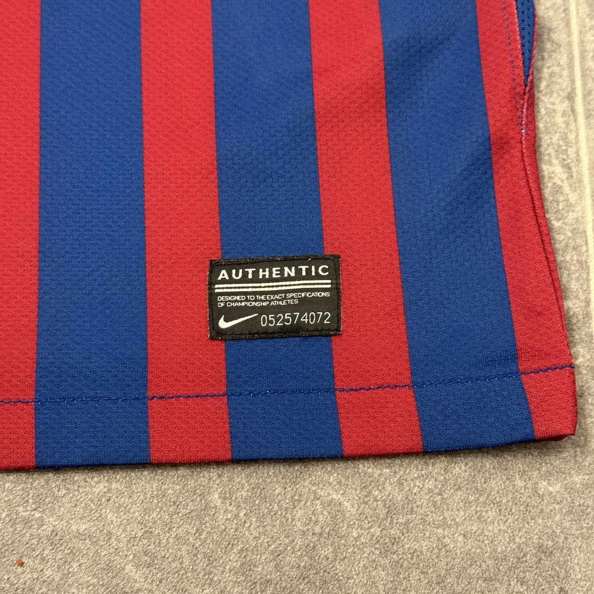 Barcelona FC 2011/12 Nike Home Shirt Medium Adults