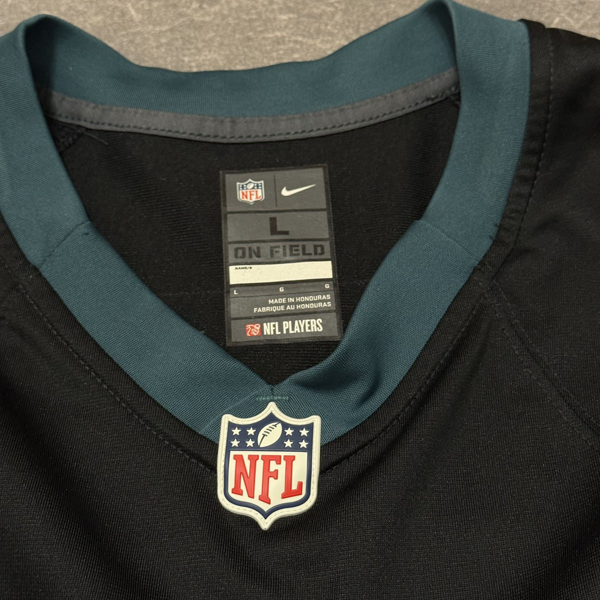Philadelphia Eagles Carson Wentz #11 NFL Jersey Nike Large Adults Retro
