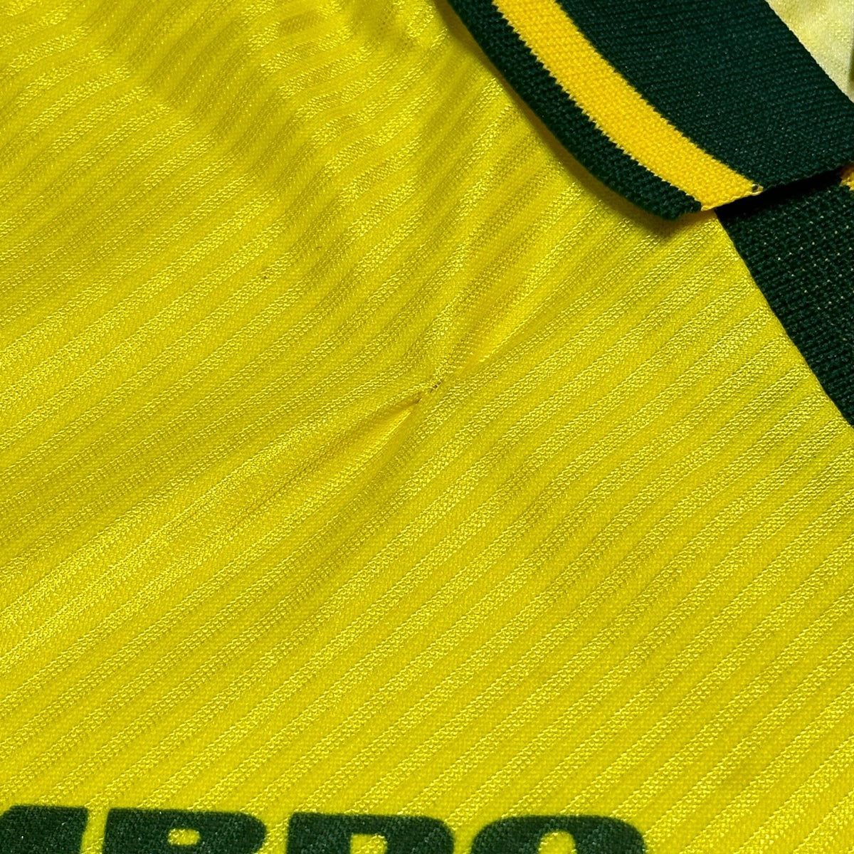 Brazil Umbro 1994 Home Shirt National Team Football Jersey Yellow Youth USED