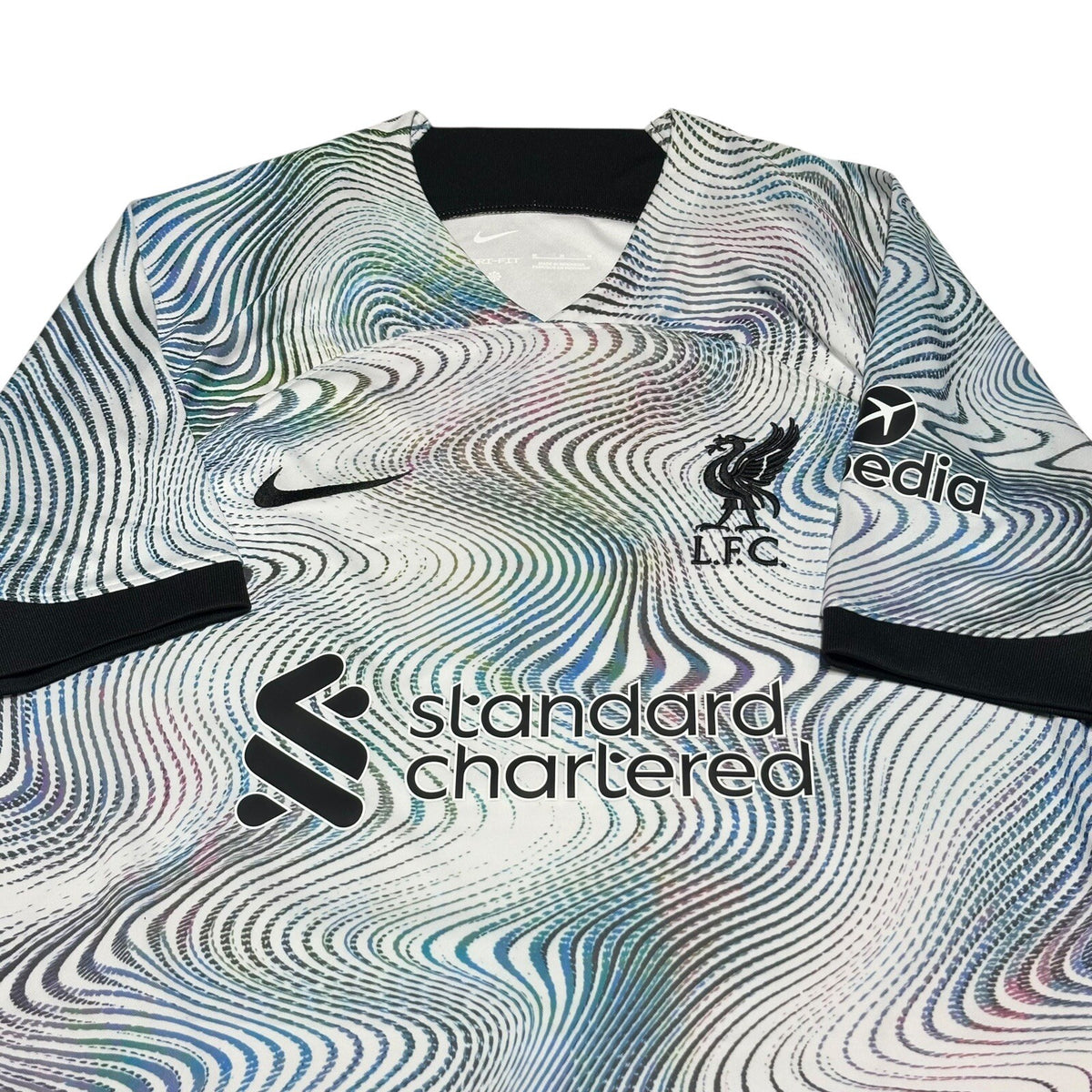 LIVERPOOL 2022/2023 AWAY FOOTBALL SHIRT JERSEY NIKE SIZE SMALL #19 Elliott