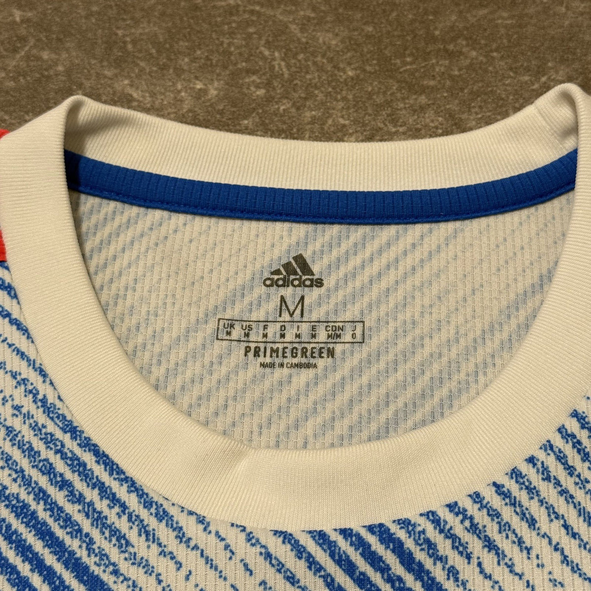 Original Manchester United Away Shirt 2021 / 2022 Medium Adults