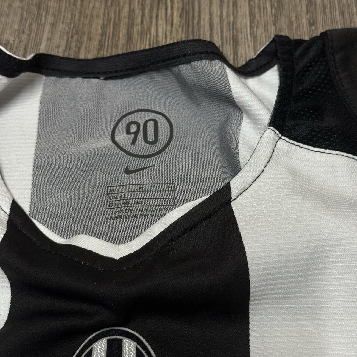 Vintage Juventus Football Shirt Medium Woman’s US 12 Home 2004 2005 Nike Jersey
