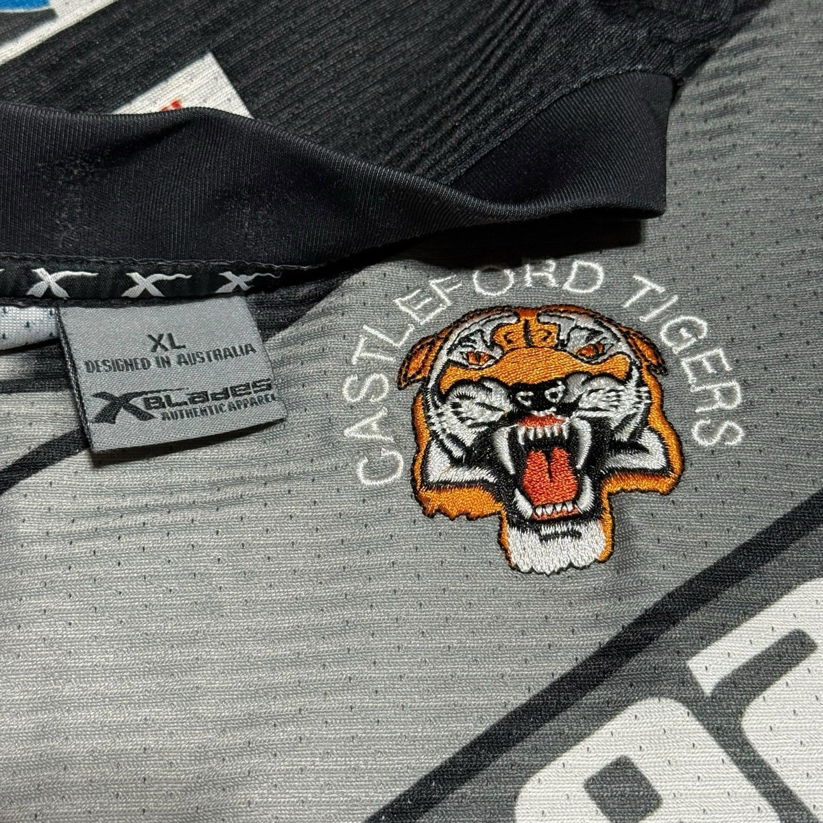Castleford Tigers Rugby Shirt 90th Anniversary Special Jersey 2016 XBlades XL
