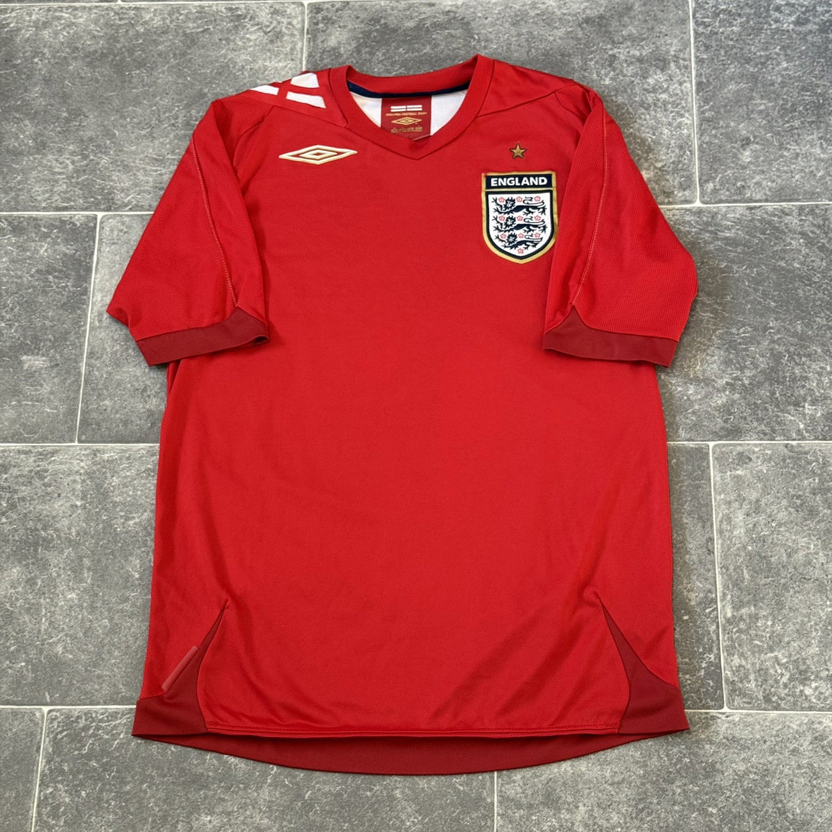 ENGLAND AWAY SOCCER JERSEY 2006 2008 FOOTBALL SHIRT ADULT SIZE SMALL