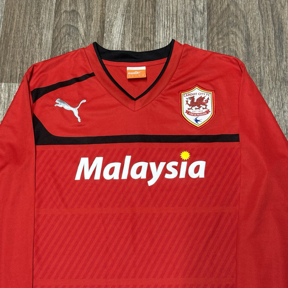 Cardiff City Home Shirt 2012/13 Size Medium Long Sleeve Puma Soccer Jersey