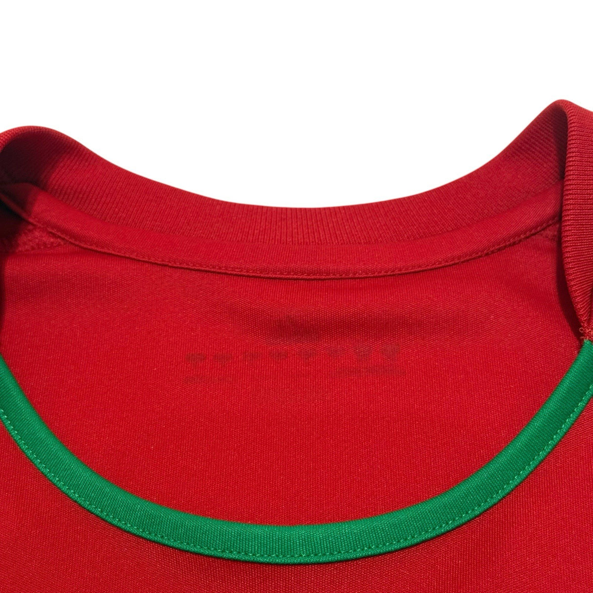 Hungary Home Football Shirt 2010/2012 Mens Large Adidas Soccer Jersey