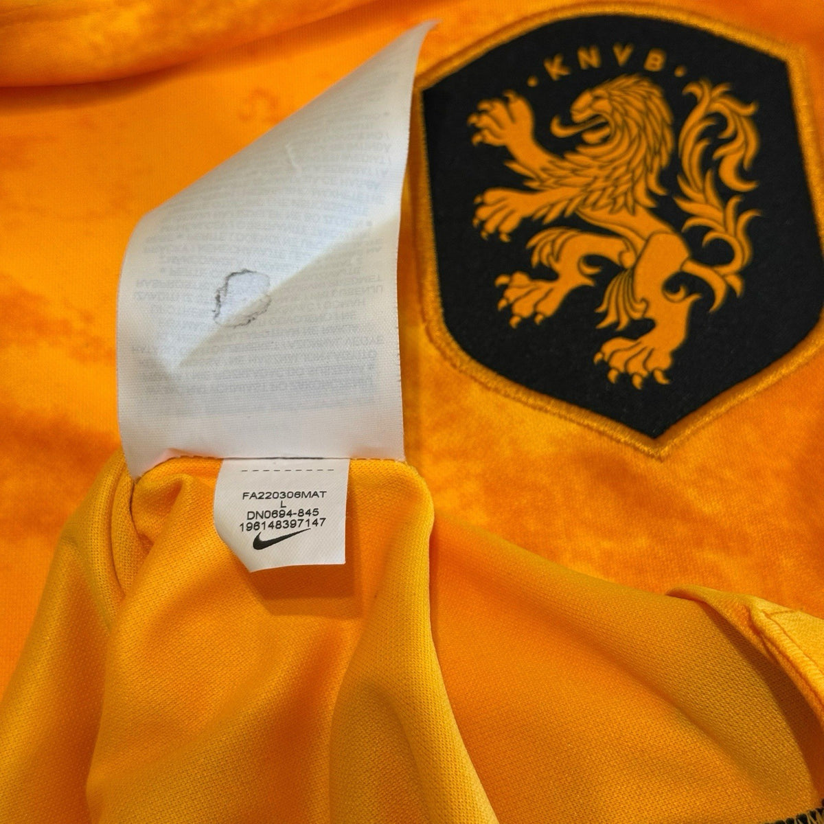 Netherlands Football Shirt Large 2022 Home Nike Orange Holland Soccer Jersey