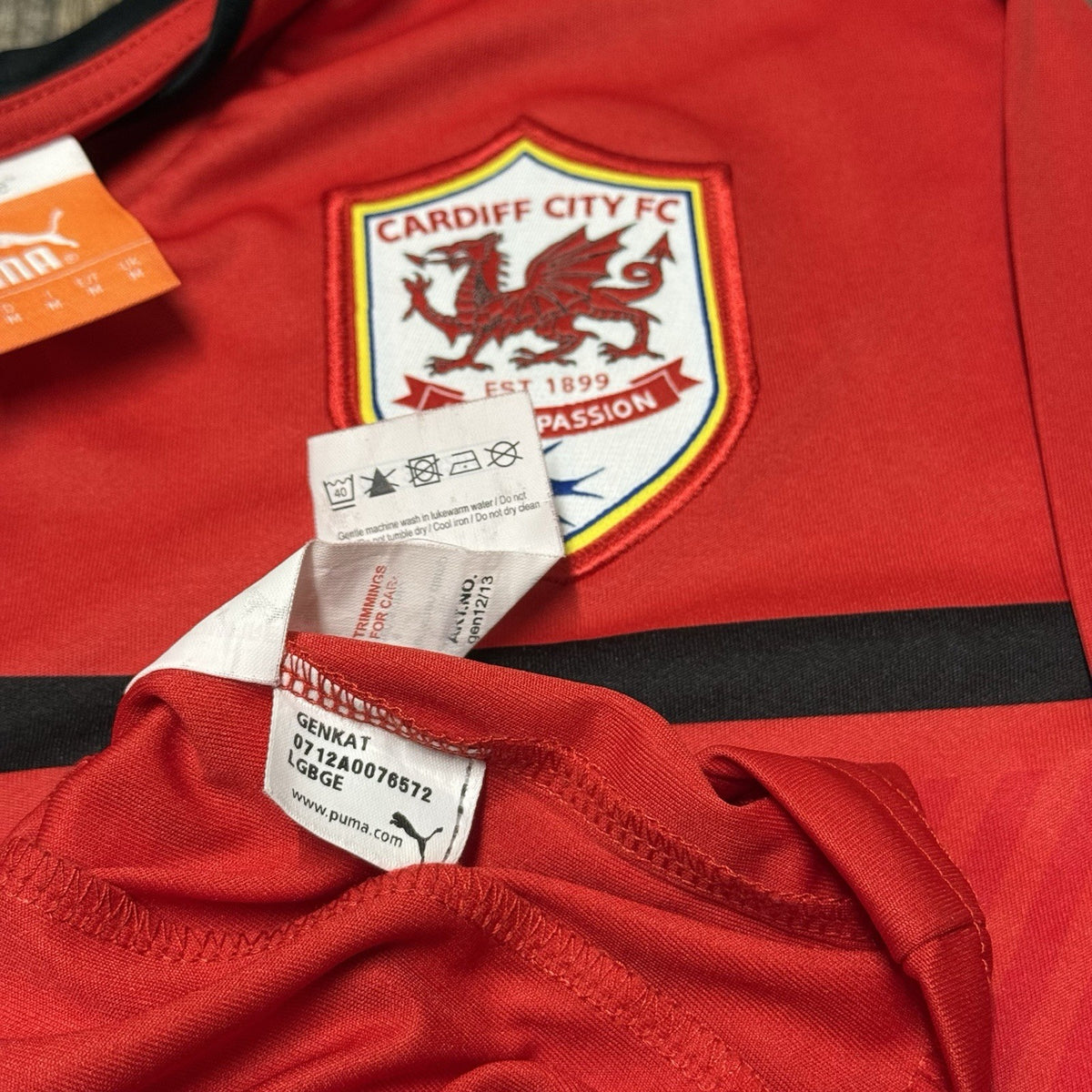 Cardiff City Home Shirt 2012/13 Size Medium Long Sleeve Puma Soccer Jersey