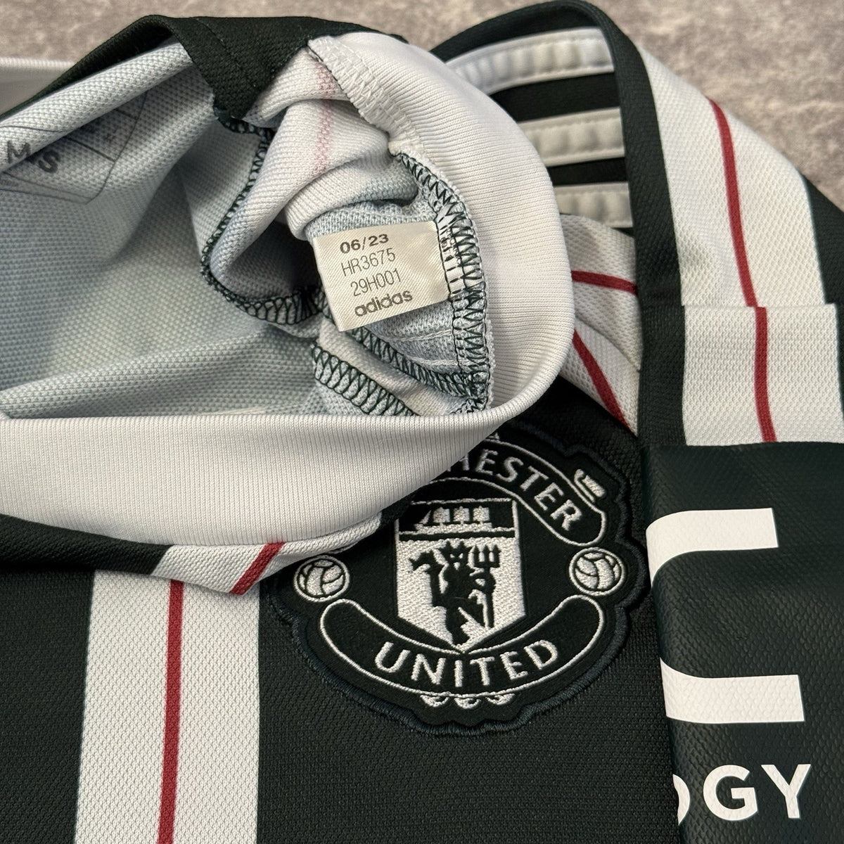2023-24 Manchester United adidas Away Shirt Garnacho #17 Medium Men’s